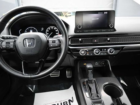 Used 2024 Honda Civic Sport image 12