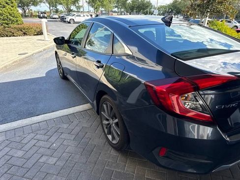 Certified 2019 Honda Civic EX-L image 4