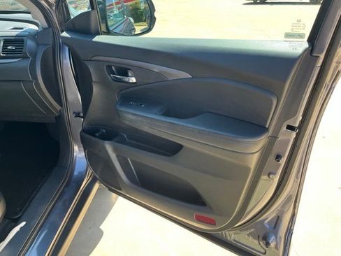 Used 2022 Honda Pilot Special Edition image 18