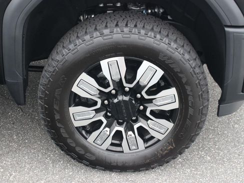 Used 2026 GMC Sierra 2500 Denali w/ Technology Package AWD/4WD image 39