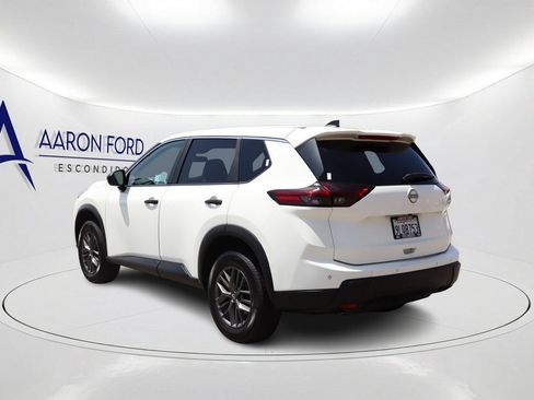 Used 2024 Nissan Rogue S FWD image 7