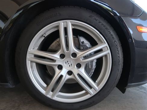 Used 2019 Porsche Panamera RWD image 42