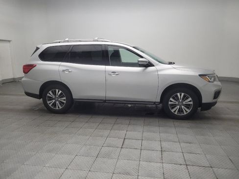 Used 2019 Nissan Pathfinder SV AWD/4WD image 11