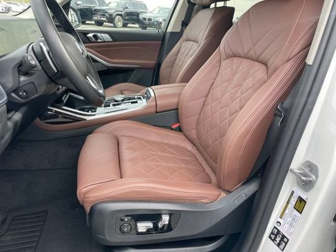 Used 2026 BMW X7 xDrive40i w/ Premium Package AWD/4WD image 6