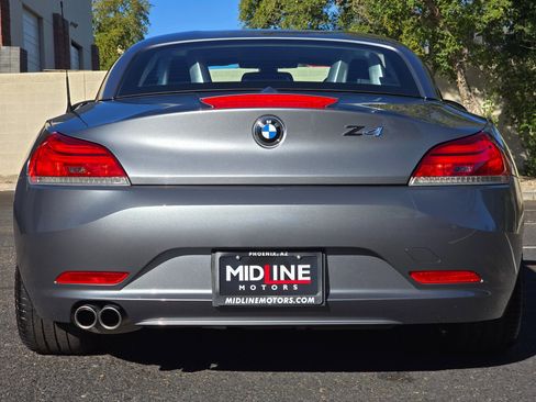 Used 2009 BMW Z4 sDrive30i image 11