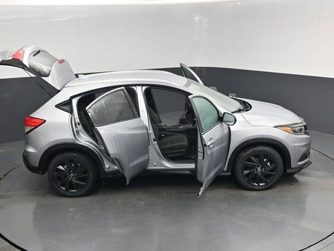 Used 2022 Honda HR-V Sport image 18