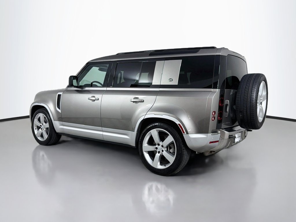 Certified 2023 Land Rover Defender 110 S AWD/4WD image 7