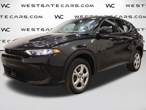 Used 2024 Dodge Hornet GT image 1