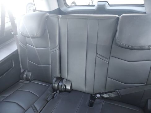 Used 2020 Cadillac Escalade ESV Luxury AWD/4WD image 26