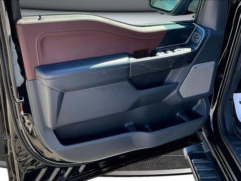 Used 2023 Ford F150 Lariat AWD/4WD image 21