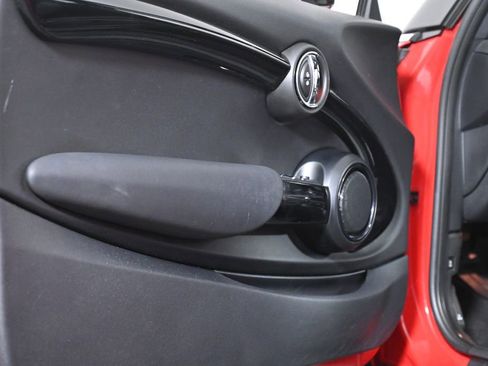 Used 2021 MINI Cooper S w/ Premium Package FWD image 29