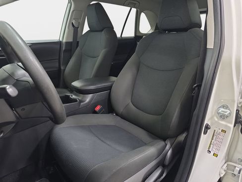 Used 2024 Toyota RAV4 LE FWD image 14
