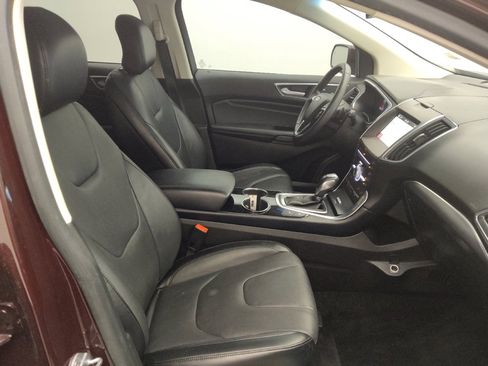 Used 2018 Ford Edge Titanium w/ Equipment Group 302A image 21