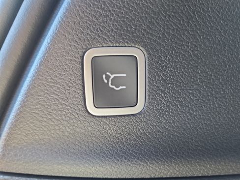 New 2026 Chrysler Pacifica Select image 13