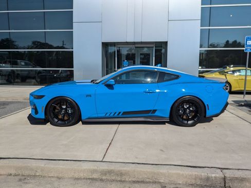New 2026 Ford Mustang GT w/ GT Performance Package RWD image 7
