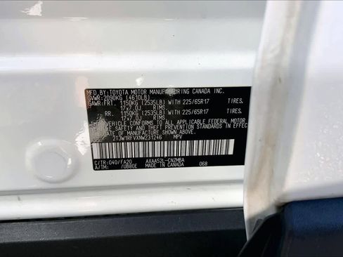 Used 2022 Toyota RAV4 XLE w/ Convenience Package FWD image 31