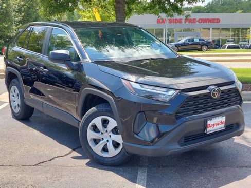 Certified 2025 Toyota RAV4 LE AWD/4WD image 2