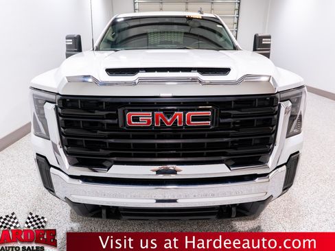 Used 2024 GMC Sierra 2500 Pro w/ Convenience Package RWD image 7
