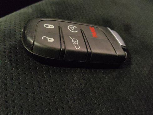 Used 2018 Jeep Grand Cherokee Altitude RWD image 32