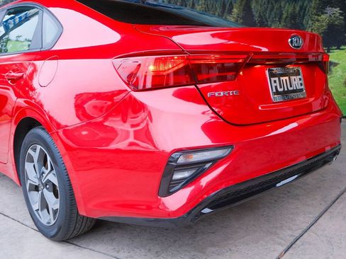 Used 2020 Kia Forte LXS image 38