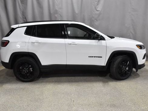 New 2026 Jeep Compass Latitude image 3