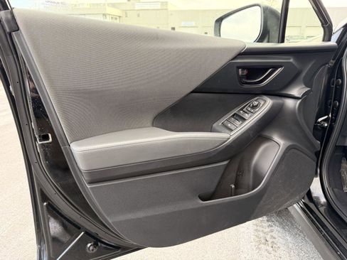 Used 2024 Subaru Crosstrek 2.0i Premium image 15