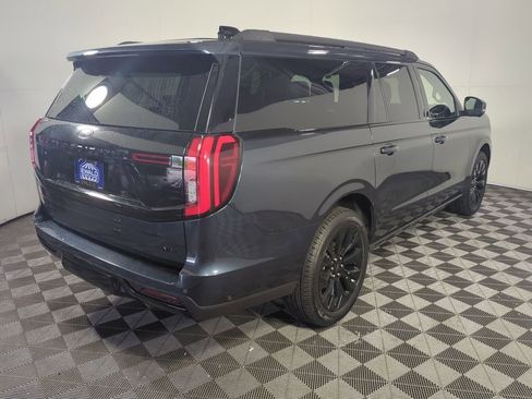 Used 2025 Ford Expedition Max Platinum w/ Stealth Appearance Package AWD/4WD image 10
