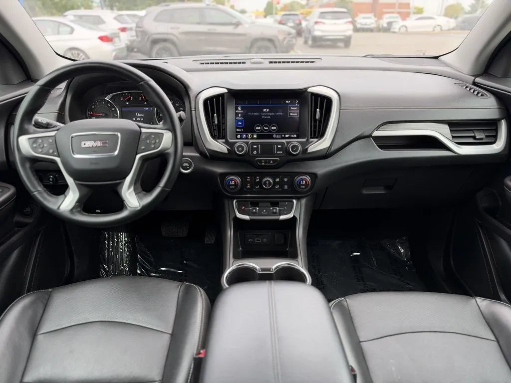 Used 2023 GMC Terrain SLT AWD/4WD image 11