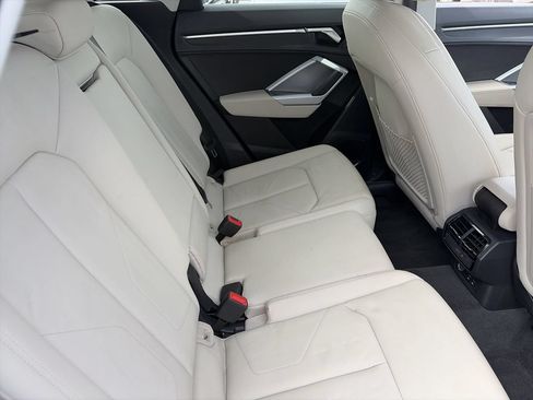 Used 2019 Audi Q3 2.0T Prestige AWD/4WD image 12
