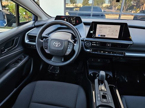 Used 2023 Toyota Prius LE image 23