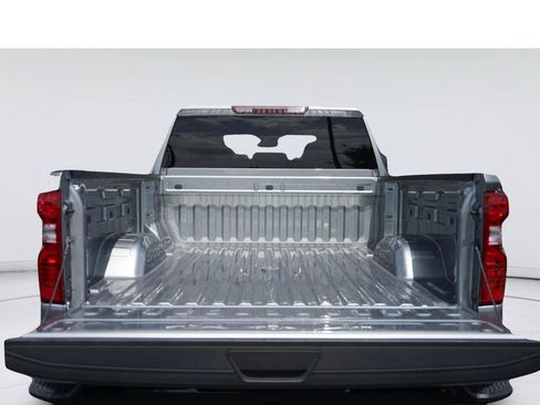 Used 2024 Chevrolet Silverado 2500 Custom w/ Custom Value Package AWD/4WD image 31