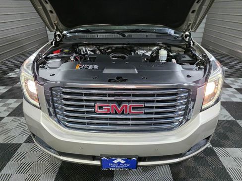Used 2017 GMC Yukon XL SLT w/ Open Road Package image 44