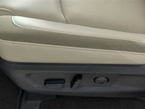 Certified 2023 Nissan Pathfinder SL w/ SL Premium Package image 22