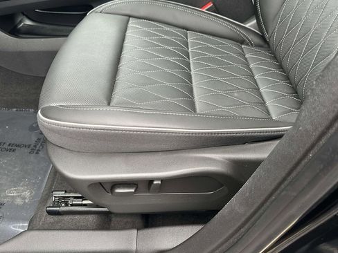 Certified 2023 Buick Envision Avenir image 21