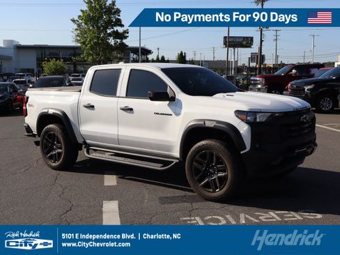 Used 2023 Chevrolet Colorado Trail Boss w/ Advanced Trailering Package AWD/4WD image 1