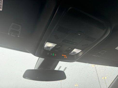 Certified 2025 Cadillac XT5 Premium Luxury image 21