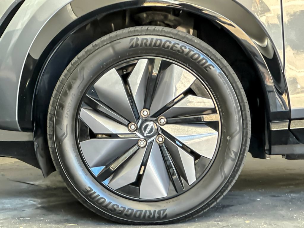 Used 2023 Nissan Ariya FWD image 25