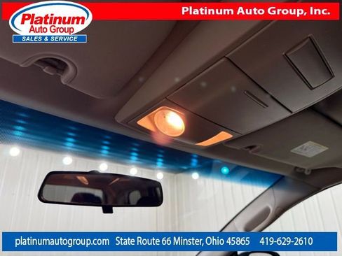 Used 2017 Dodge Grand Caravan SE FWD image 23