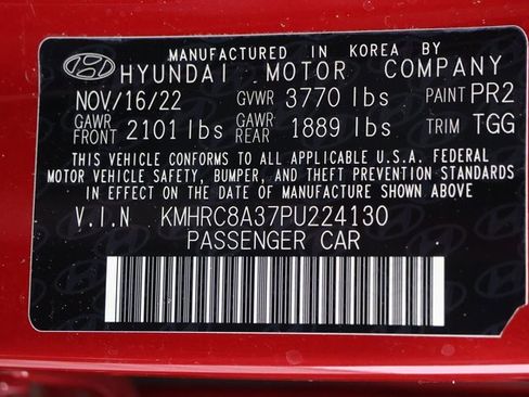 Certified 2023 Hyundai Venue SEL w/ Cargo Package image 28
