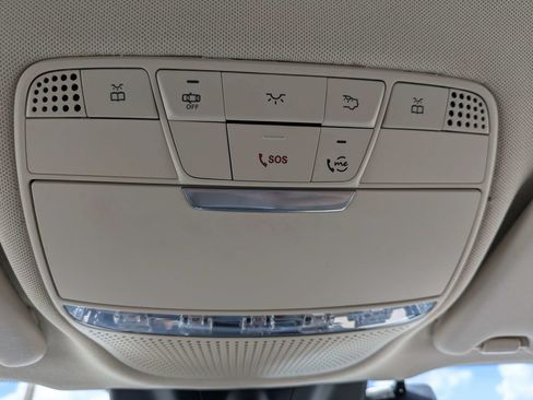 Used 2022 Mercedes-Benz GLC 300 image 33
