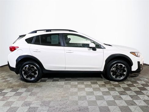 Used 2022 Subaru Crosstrek 2.0i Premium w/ Popular Package #4A image 9
