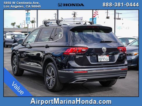 Used 2018 Volkswagen Tiguan SEL FWD image 14