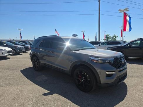 Used 2023 Ford Explorer ST w/ Equipment Group 401A AWD/4WD image 3