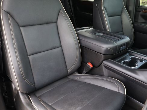 Used 2024 Chevrolet Tahoe Premier AWD/4WD image 19