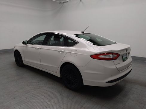 Used 2016 Ford Fusion SE w/ Equipment Group 202A FWD image 3