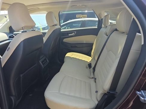 Used 2024 Ford Edge SEL w/ Convenience Package AWD/4WD image 10