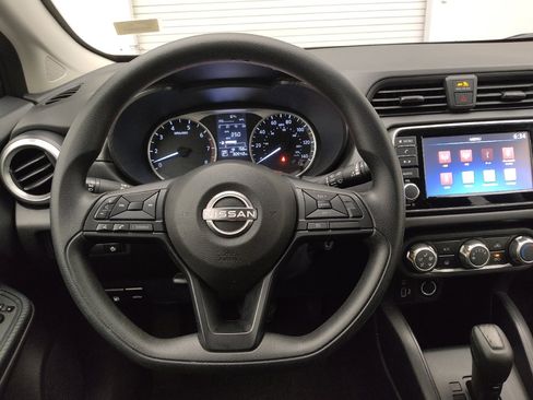 Used 2025 Nissan Versa S FWD image 22