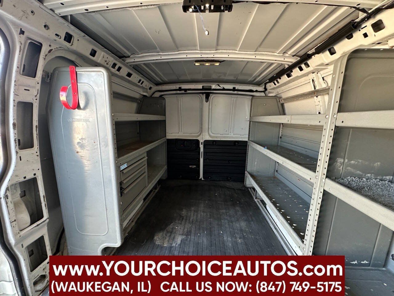 Used 2016 Chevrolet Express 2500 RWD image 22