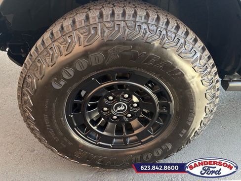 Used 2026 Ford Bronco Badlands AWD/4WD image 10