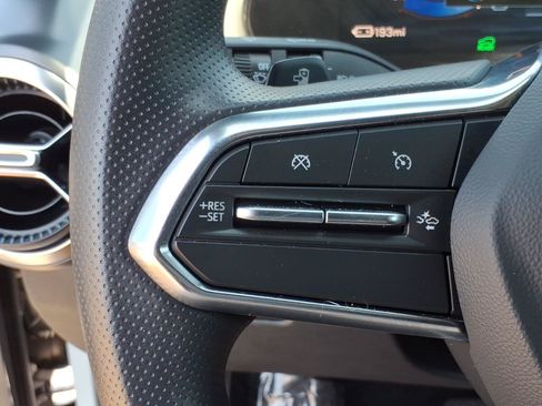 Used 2026 Chevrolet Equinox EV LT FWD image 33